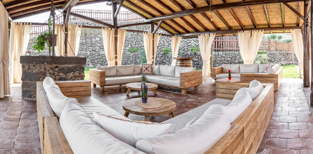 Etna Quota Mille Boutique Hotel, Typical Sicilian Food & Wine Randazzo Luaran gambar