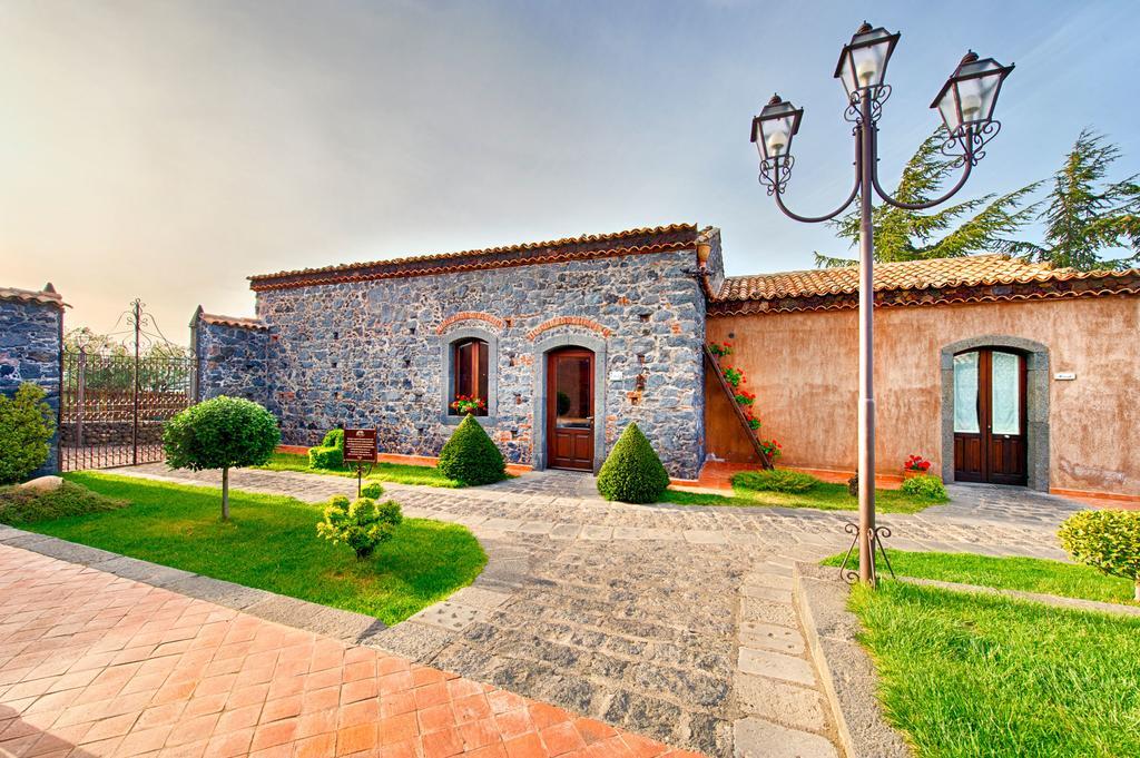 Etna Quota Mille Boutique Hotel, Typical Sicilian Food & Wine Randazzo Luaran gambar