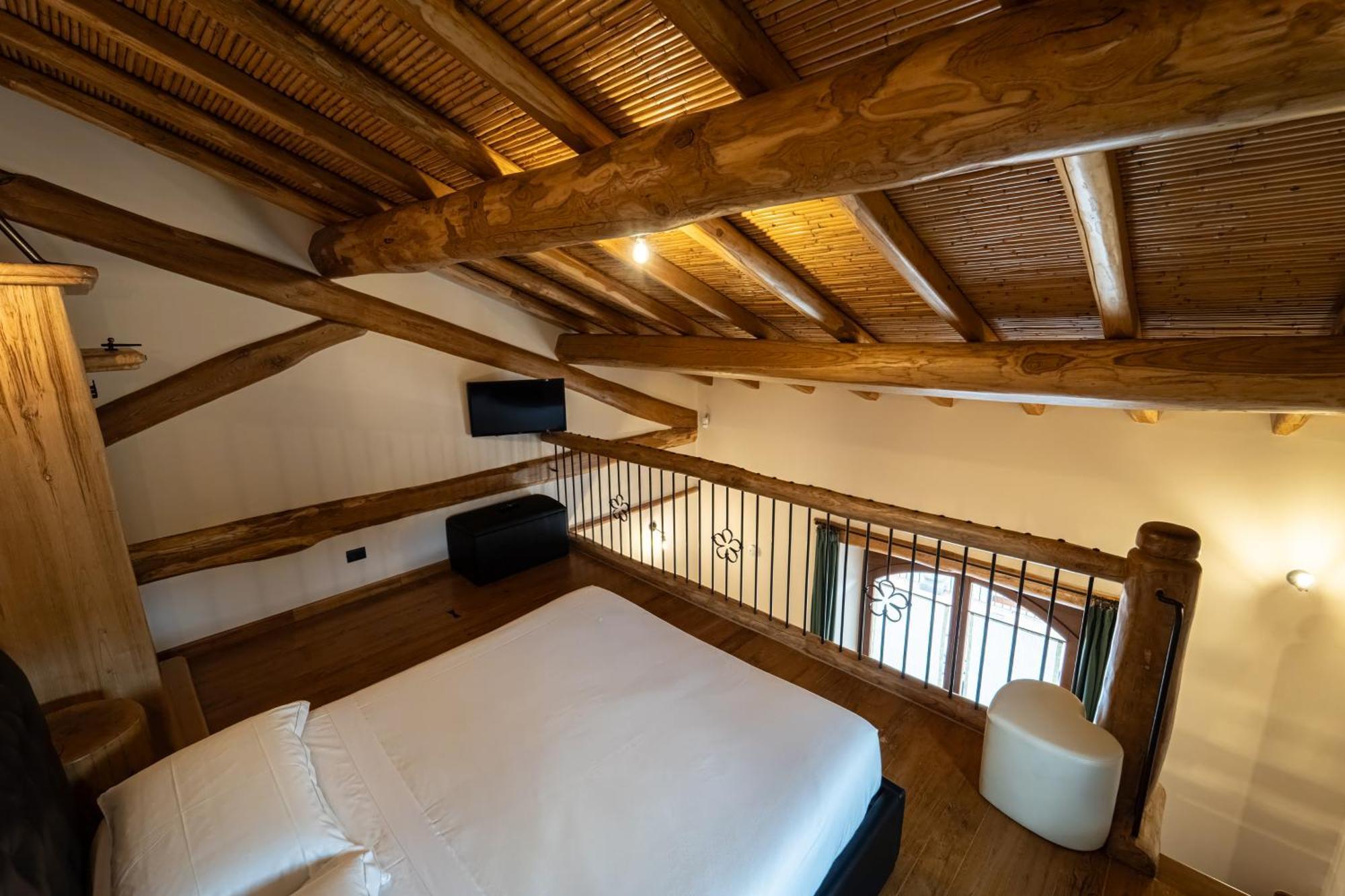 Etna Quota Mille Boutique Hotel, Typical Sicilian Food & Wine Randazzo Luaran gambar